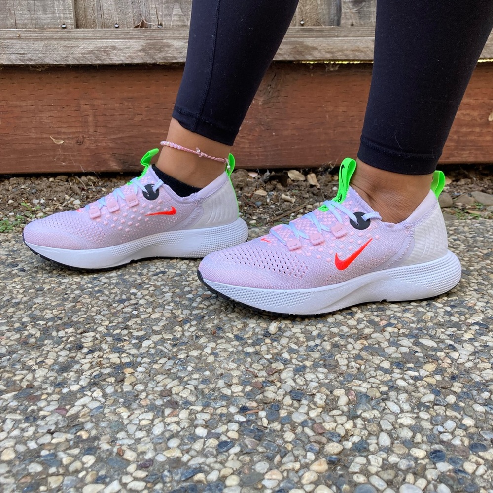 Nike React Escape Run Flyknit